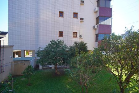 Suíte - Vista de apartamento para alugar com 2 quartos, 69m² em Jardim Itu, Porto Alegre