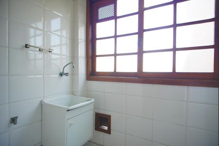 Cozinha e Área de Serviço de apartamento para alugar com 2 quartos, 69m² em Jardim Itu, Porto Alegre