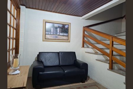 Hall de Entrada de apartamento para alugar com 2 quartos, 69m² em Jardim Itu, Porto Alegre