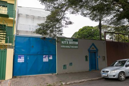 FACHADA COM PLACA QUINTO ANDAR INSTALADA de kitnet/studio para alugar com 1 quarto, 21m² em Cidade Universitária, Campinas