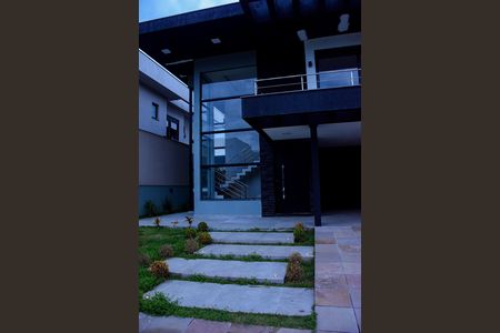Casa de Condomínio para alugar com 4 quartos, 250m² em Distrito Industrial, Cachoeirinha