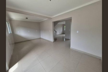 Casa para alugar com 147m², 3 quartos e 2 vagas Casa para alugar com 147m², 3 quartos e 2 vagasSala