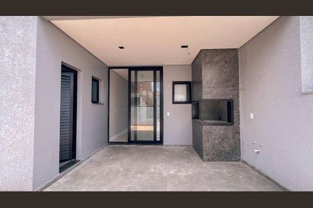 Casa de condomínio para alugar com 140m², 3 quartos e 2 vagas