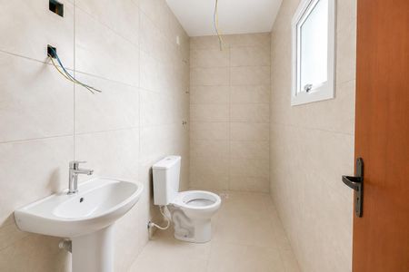 Banheiro de casa de condomínio para alugar com 2 quartos, 42m² em Novo Mundo, Gravataí