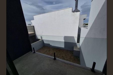 Fachada de casa de condomínio para alugar com 3 quartos, 130m² em Vale Ville, Gravataí