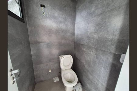 Casa de condomínio para alugar com 130m², 3 quartos e 2 vagas Casa de condomínio para alugar com 130m², 3 quartos e 2 vagasBanheiro 1