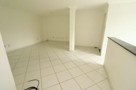 Apartamento para alugar com 2 quartos, 86m² em Não Informado, Salvador