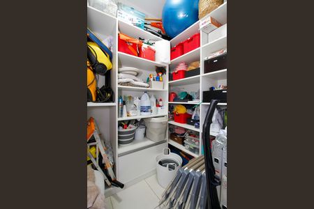 Quarto de Serviço de casa à venda com 3 quartos, 152m² em Alto de Pinheiros, São Paulo