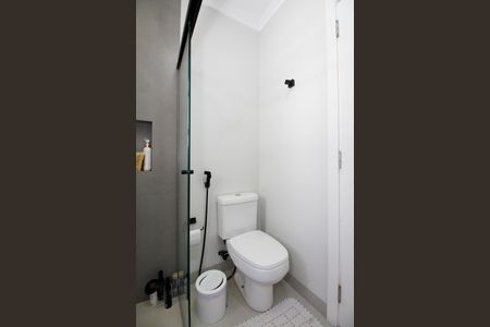 Banheiro da Suíte 1 de casa à venda com 3 quartos, 152m² em Alto de Pinheiros, São Paulo