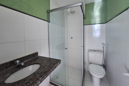 Apartamento para alugar com 130m², 3 quartos e 1 vaga Apartamento para alugar com 130m², 3 quartos e 1 vagaBanheiro da Suíte 1