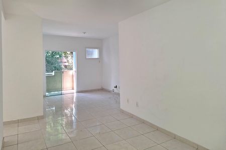 Sala de apartamento para alugar com 3 quartos, 130m² em Piratininga, Niterói