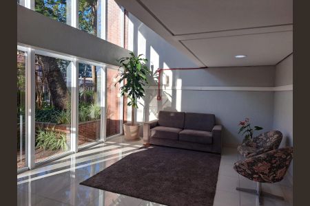Hall de Entrada de apartamento para alugar com 2 quartos, 66m² em Petrópolis, Porto Alegre