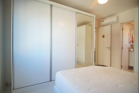 Apartamento para alugar com 66m², 2 quartos e 1 vagaSuíte
