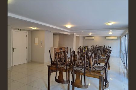 Apartamento para alugar com 66m², 2 quartos e 1 vaga Apartamento para alugar com 66m², 2 quartos e 1 vagaÁrea Comum - Salão de Festas