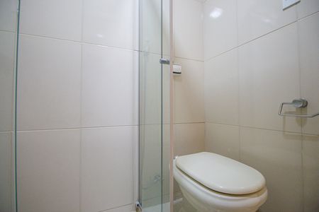 Casa à venda com 120m², 3 quartos e sem vaga Casa à venda com 120m², 3 quartos e sem vagaBanheiro