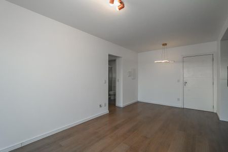 Sala de apartamento para alugar com 2 quartos, 120m² em Vila Ipiranga, Porto Alegre