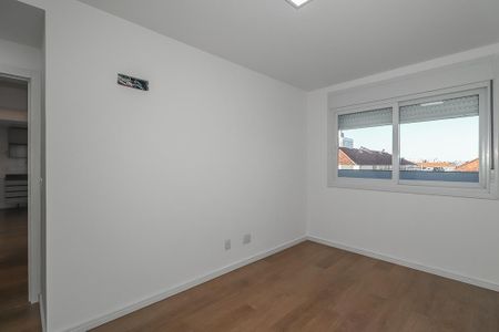 Quarto Suíte de apartamento para alugar com 2 quartos, 120m² em Vila Ipiranga, Porto Alegre