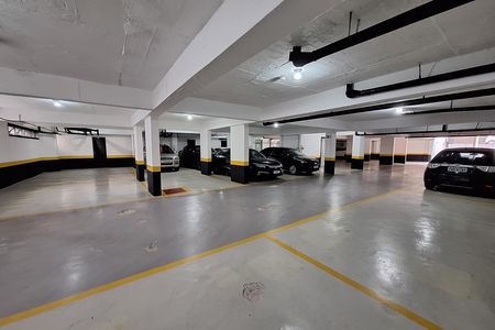 Garagem de apartamento à venda com 3 quartos, 156m² em Jardim Bela Vista, Santo André