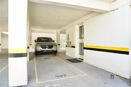 Garagem de apartamento para alugar com 2 quartos, 70m² em Cidade Nova, Belo Horizonte