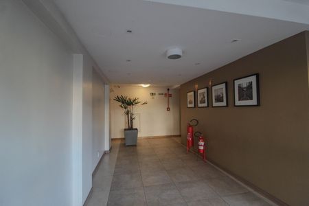 Apartamento à venda com 56m², 2 quartos e 1 vaga Apartamento à venda com 56m², 2 quartos e 1 vagaHall de entrada