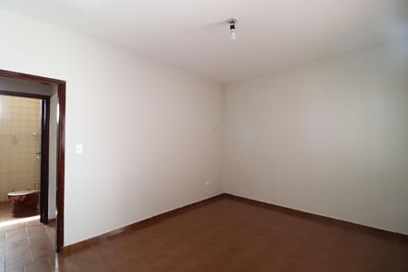 Casa para alugar com 120m², 3 quartos e 3 vagasQuarto 2