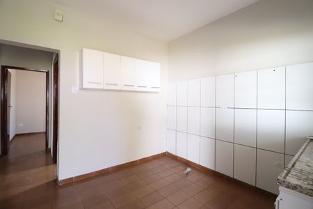 Casa para alugar com 120m², 3 quartos e 3 vagasCozinha