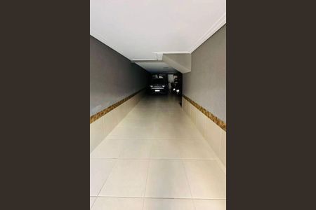 Garagem de casa à venda com 3 quartos, 232m² em Vila Comercial, São Paulo