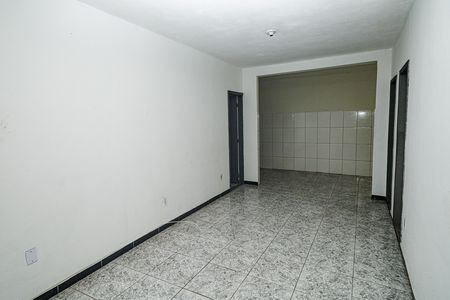 Casa para alugar com 2m², 2 quartos e 1 vaga Casa para alugar com 2m², 2 quartos e 1 vagaSala