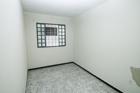 Casa para alugar com 2m², 2 quartos e 1 vaga Casa para alugar com 2m², 2 quartos e 1 vagaQuarto 1