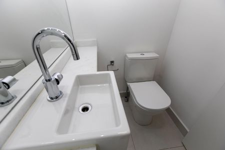 Apartamento para alugar com 125m², 3 quartos e 2 vagas Apartamento para alugar com 125m², 3 quartos e 2 vagasLAVABO
