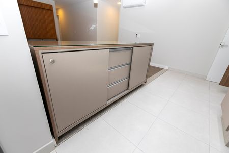 Apartamento para alugar com 125m², 3 quartos e 2 vagas Apartamento para alugar com 125m², 3 quartos e 2 vagasCOZINHA