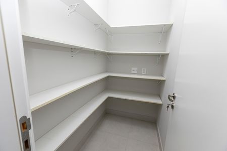 Apartamento para alugar com 125m², 3 quartos e 2 vagas Apartamento para alugar com 125m², 3 quartos e 2 vagasDISPENSA