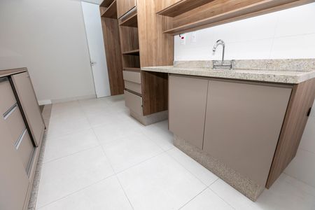 Apartamento para alugar com 125m², 3 quartos e 2 vagas Apartamento para alugar com 125m², 3 quartos e 2 vagasCOZINHA