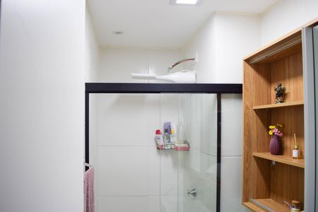 Apartamento à venda com 43m², 2 quartos e sem vaga Apartamento à venda com 43m², 2 quartos e sem vagaBanheiro