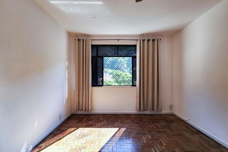 Apartamento para alugar com 89m², 3 quartos e 1 vaga Apartamento para alugar com 89m², 3 quartos e 1 vagaSala