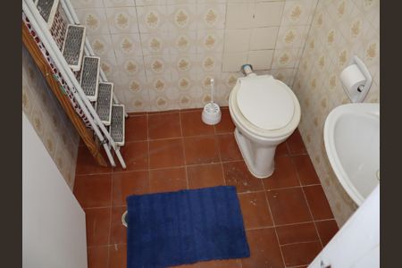 Banheiro parte de baixo de casa para alugar com 1 quarto, 80m² em Quinta da Paineira, São Paulo