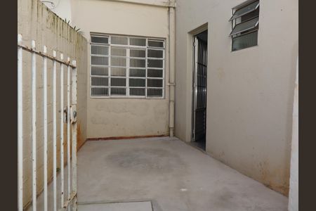 Quintal de casa para alugar com 1 quarto, 80m² em Quinta da Paineira, São Paulo