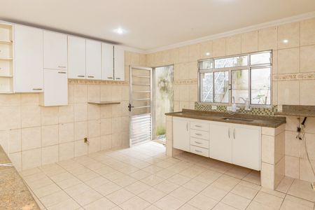 Casa para alugar com 255m², 3 quartos e 2 vagas Casa para alugar com 255m², 3 quartos e 2 vagasCozinha