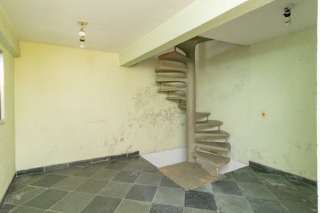 Casa para alugar com 255m², 3 quartos e 2 vagas Casa para alugar com 255m², 3 quartos e 2 vagasPiso 2
