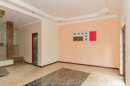 Casa para alugar com 255m², 3 quartos e 2 vagas Casa para alugar com 255m², 3 quartos e 2 vagasSala