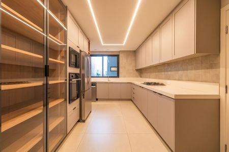 Cozinha de apartamento para alugar com 4 quartos, 300m² em Alphaville, Barueri