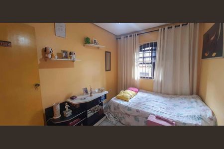 Casa à venda com 61m², 2 quartos e 1 vaga