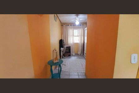 Casa à venda com 61m², 2 quartos e 1 vaga