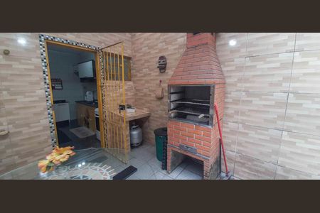 Casa à venda com 61m², 2 quartos e 1 vaga