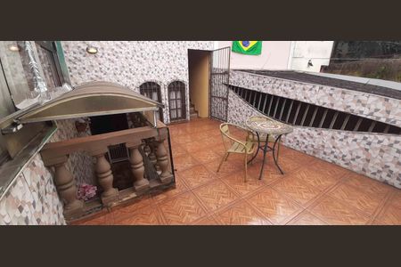 Casa à venda com 61m², 2 quartos e 1 vaga