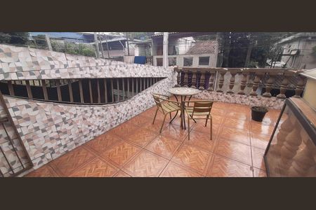 Casa à venda com 61m², 2 quartos e 1 vaga