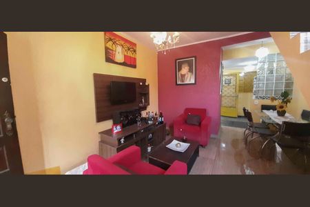 Casa à venda com 61m², 2 quartos e 1 vaga