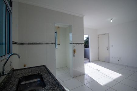 Apartamento para alugar com 68m², 2 quartos e 2 vagas Apartamento para alugar com 68m², 2 quartos e 2 vagasCozinha