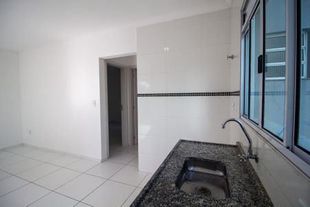 Cozinha de apartamento para alugar com 2 quartos, 68m² em Jardim Simus, Sorocaba