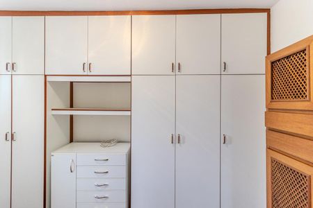 Apartamento à venda com 60m², 2 quartos e 1 vaga Apartamento à venda com 60m², 2 quartos e 1 vagaQuarto 1